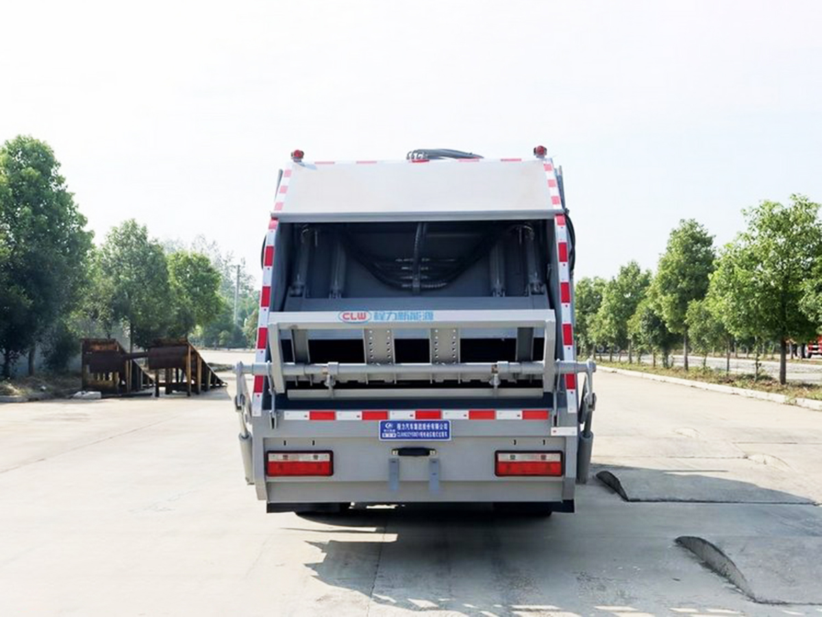 東風(fēng)華神8方純電動(dòng)壓縮垃圾車(chē)