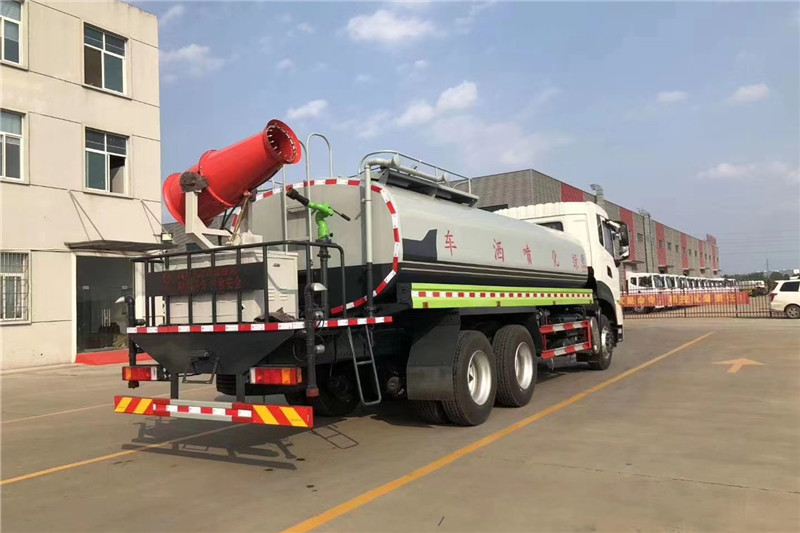 東風(fēng)天龍后八輪20噸噴霧車，國六綠化噴灑車