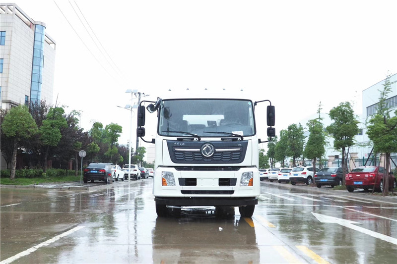 東風(fēng)天龍后八輪20噸噴霧車，國六綠化噴灑車